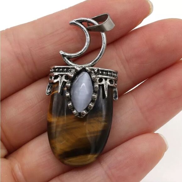 Natural Stone Pendant Tiger's Eye Alloy Moon Shape Exquisite Jewelry - Picture 1 of 1